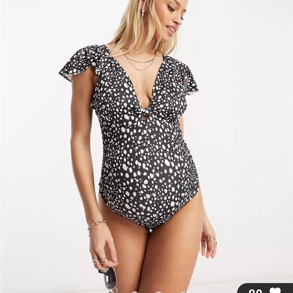 ASOS maternity bathing suit. US size 6 NWT. NEW NEVER WORN. Flutter sleeve.